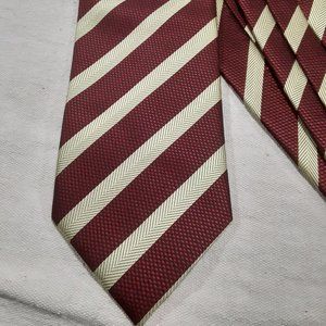 Like New...Hugo Boss Necktie...Stripes!  #124